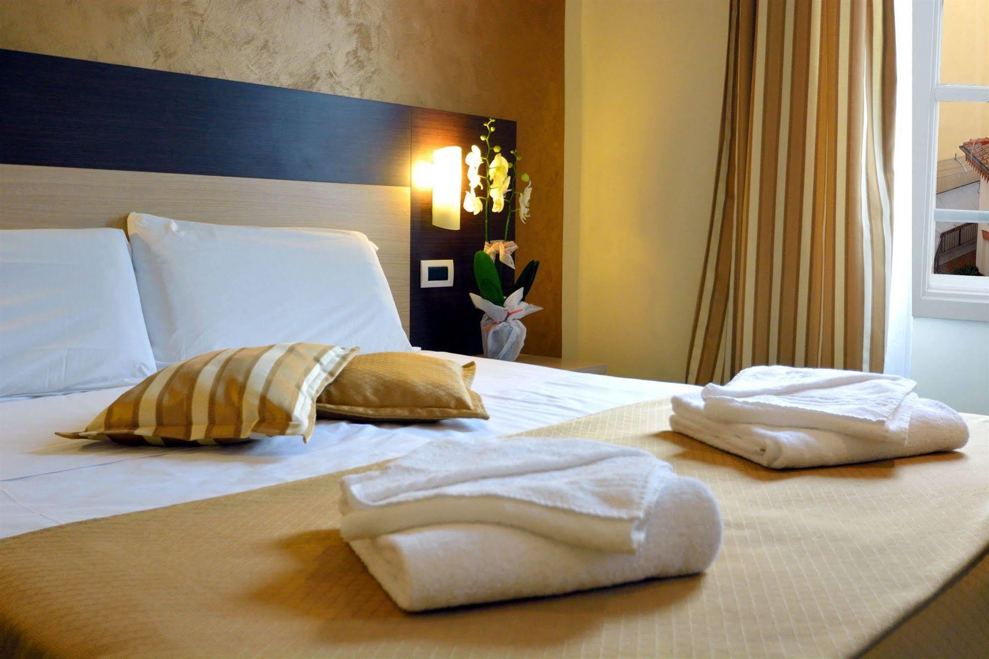 B&B Marbo Firenze Bagian luar foto